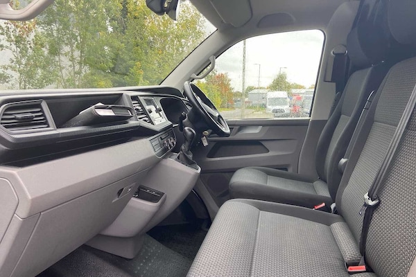 Used Volkswagen Transporter 2022 for sale - 76086183: Photo 2