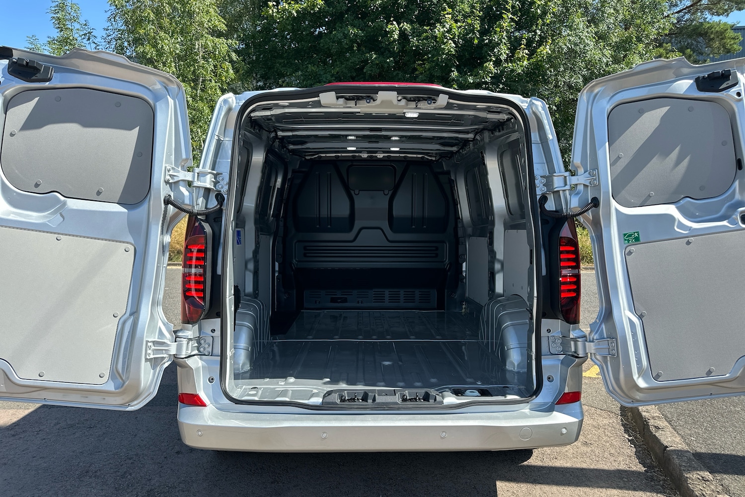 Used Volkswagen Transporter 2025 for sale - 76033138: Photo 27