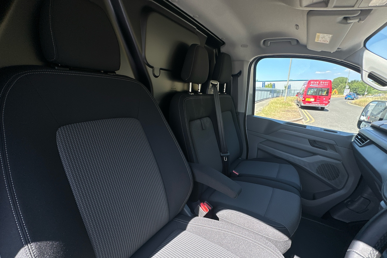 Used Volkswagen Transporter 2025 for sale - 76033138: Photo 33