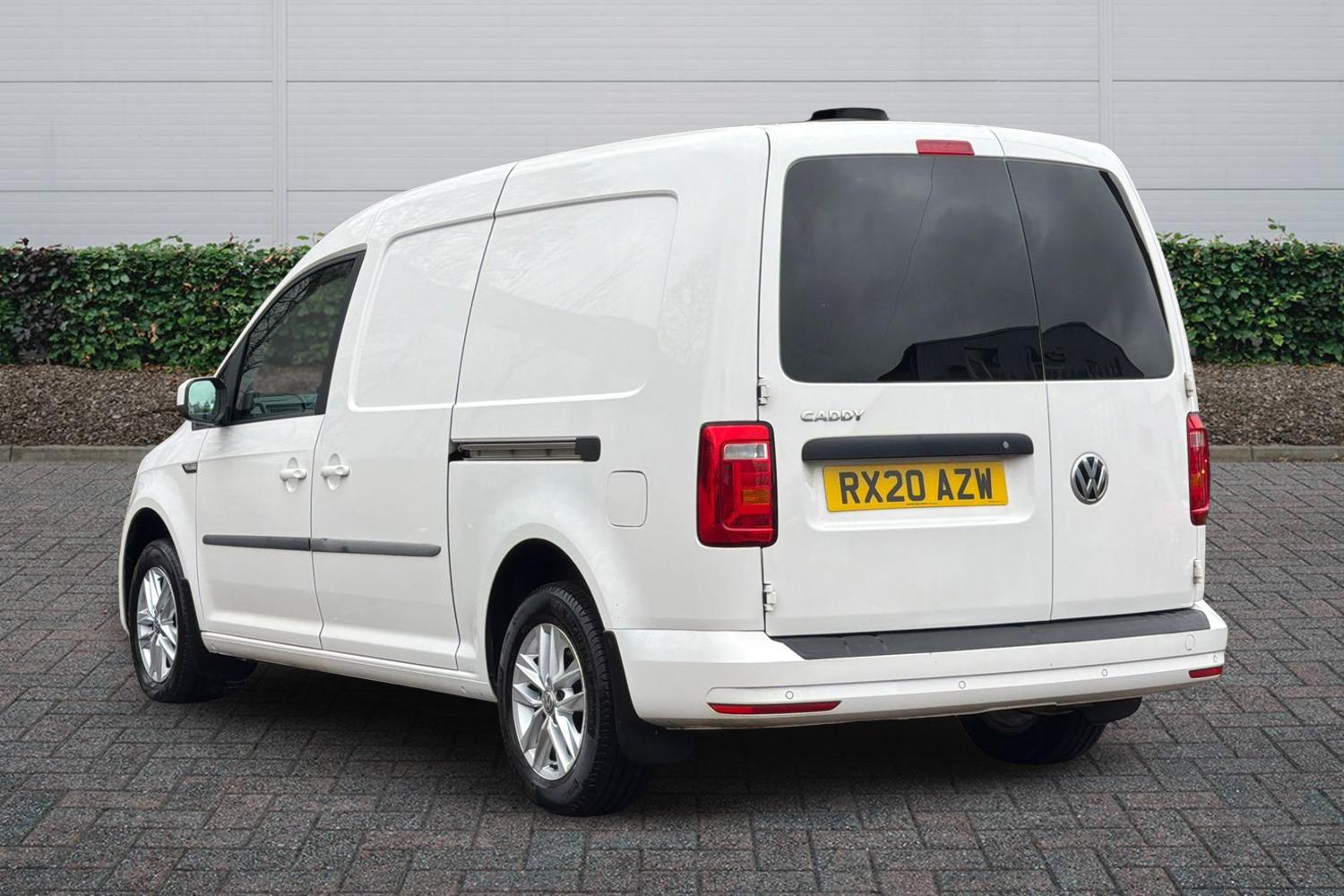 Used Volkswagen Caddy Maxi 2020 for sale - 77613736: Photo 2