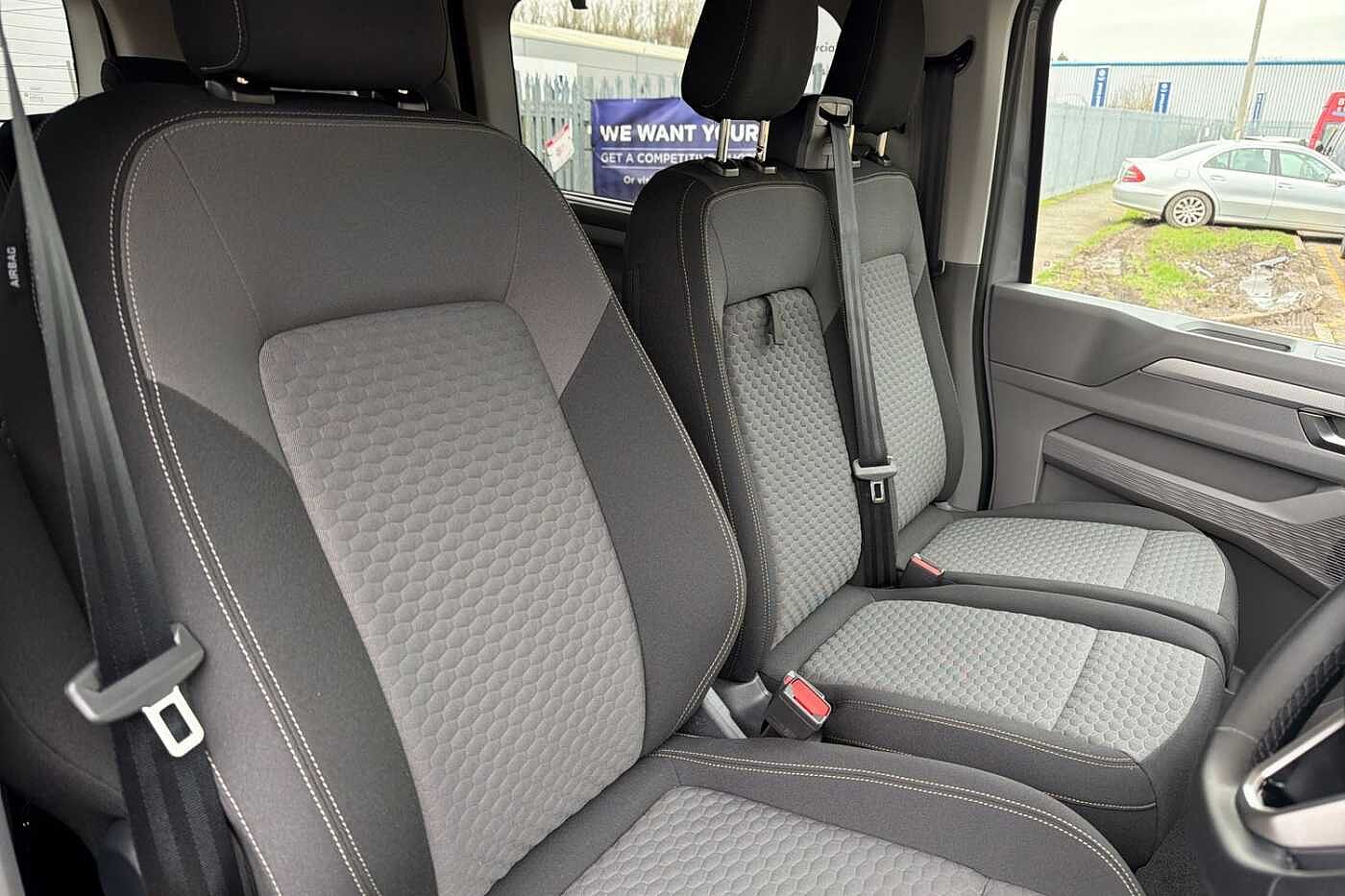 Used Volkswagen Transporter Shuttle 2026 for sale - 77575970: Photo 15