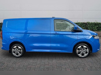 Used Volkswagen Transporter 2025 for sale - 77124689: Photo