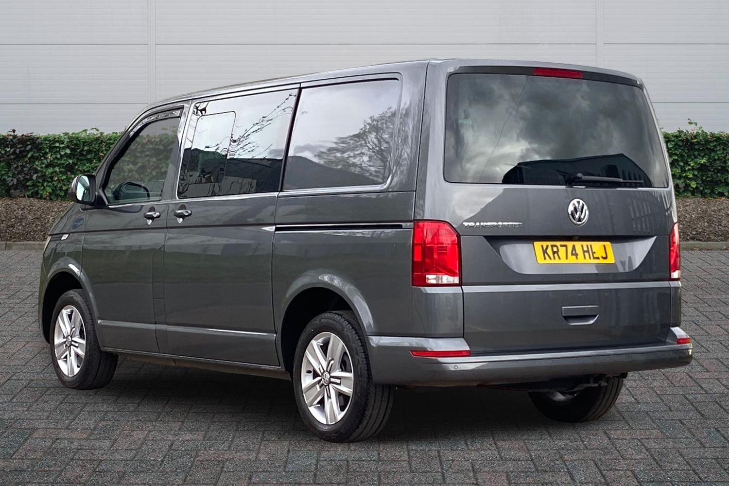Used Volkswagen Transporter 2024 for sale - 78128764: Photo 2