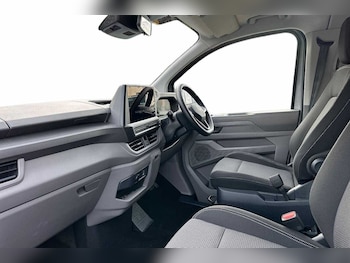 Used Volkswagen Transporter 2025 for sale - 77124457: Photo