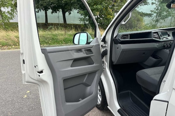 Used Volkswagen Transporter 2022 for sale - 76216696: Photo 11