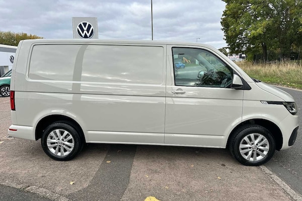Used Volkswagen Transporter 2022 for sale - 76216696: Photo 4