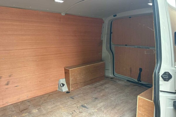 Used Volkswagen Transporter 2022 for sale - 76216696: Photo 9