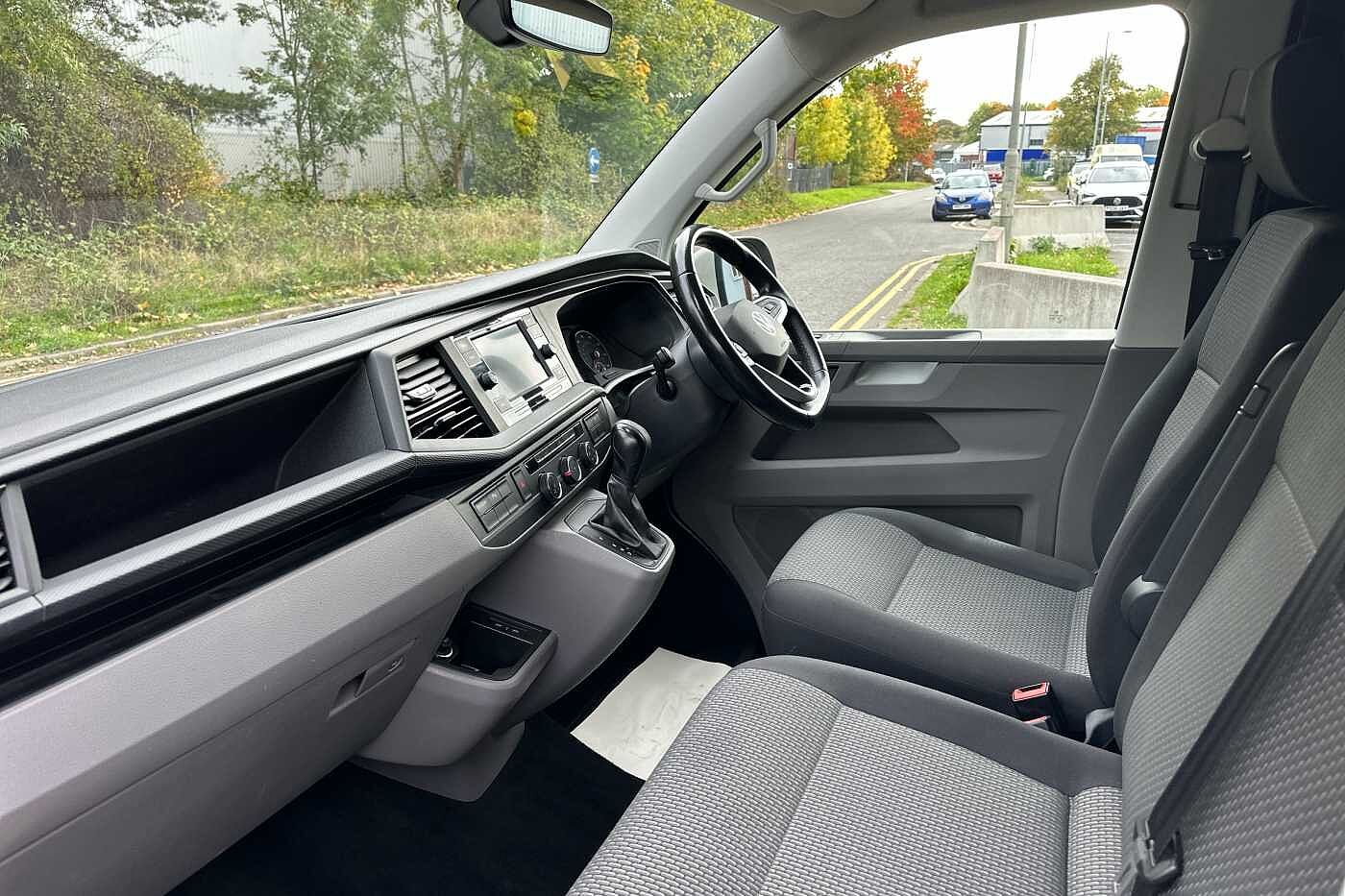 Used Volkswagen Transporter 2022 for sale - 76730609: Photo 2