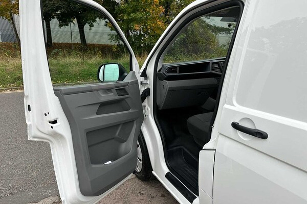 Used Volkswagen Transporter 2024 for sale - 76154315: Photo 11