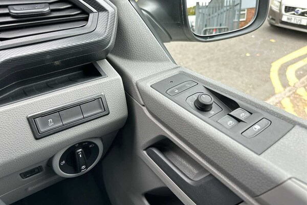 Used Volkswagen Transporter 2024 for sale - 76154315: Photo 16