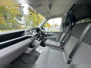 Used Volkswagen Transporter 2024 for sale - 76154315: Photo