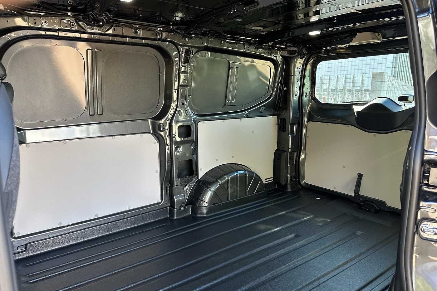 Used Volkswagen Transporter 2025 for sale - 76400290: Photo 10