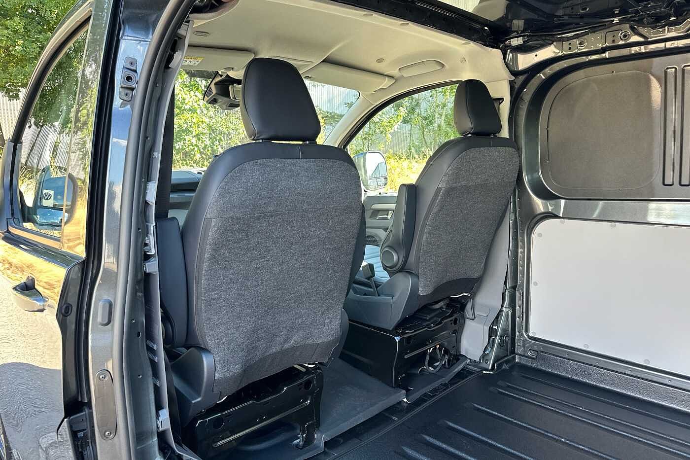 Used Volkswagen Transporter 2025 for sale - 76400290: Photo 11