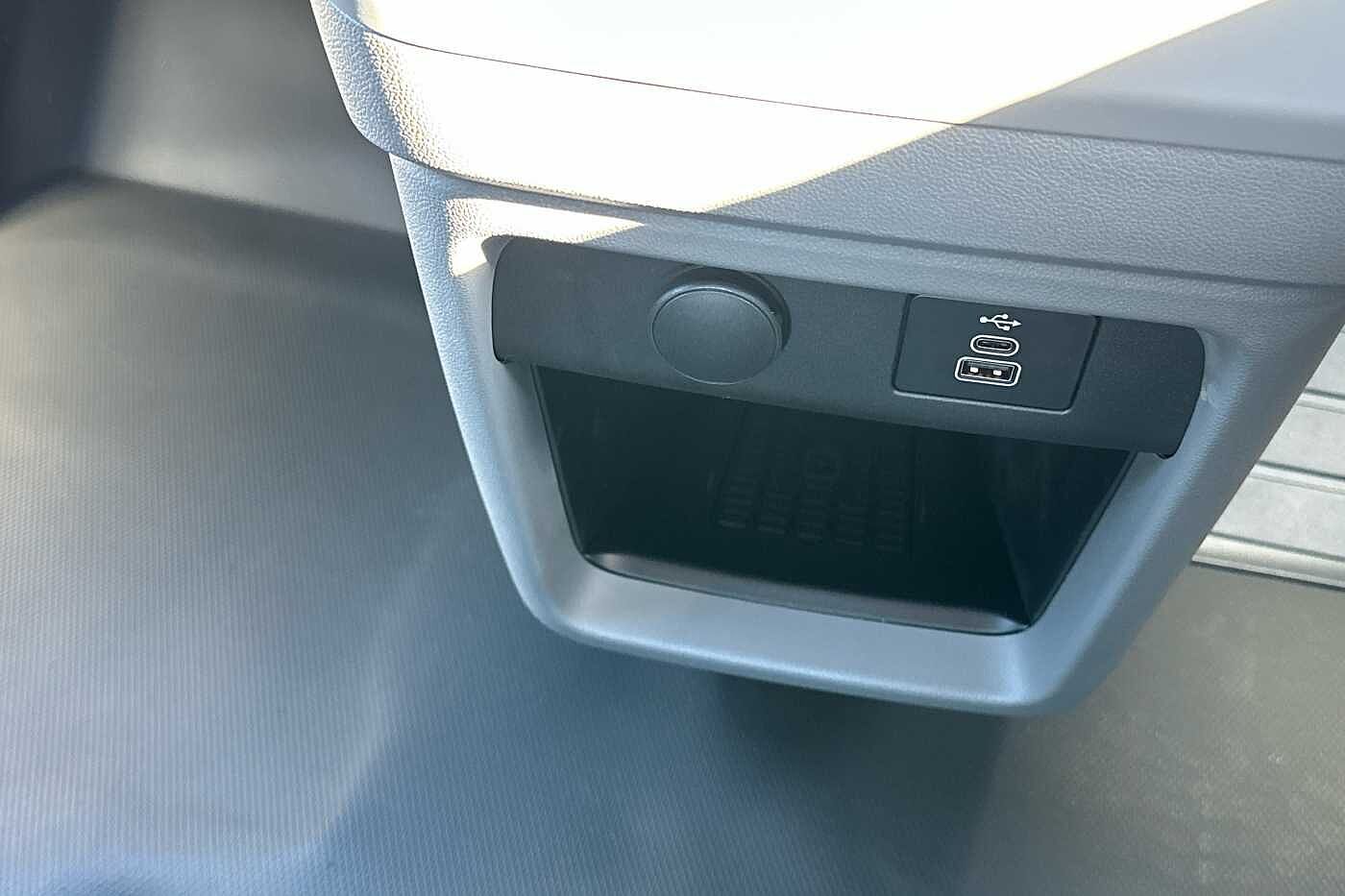 Used Volkswagen Transporter 2025 for sale - 76400290: Photo 18