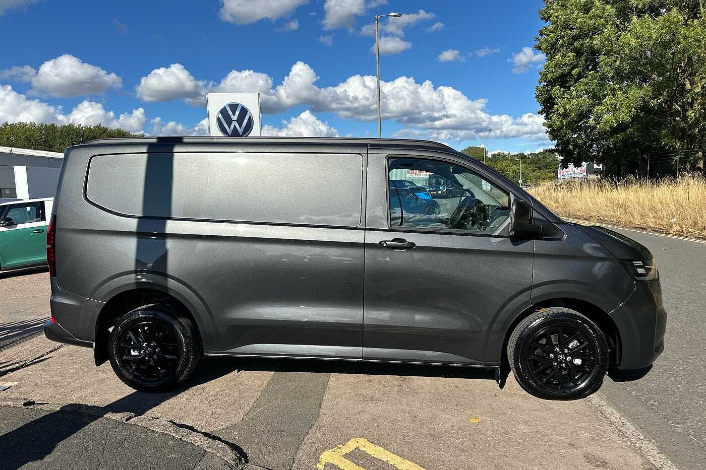 Used Volkswagen Transporter 2025 for sale - 76400290: Photo 4