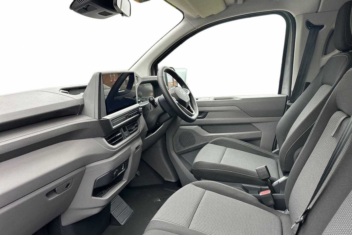 Used Volkswagen Transporter 2025 for sale - 77145321: Photo 2