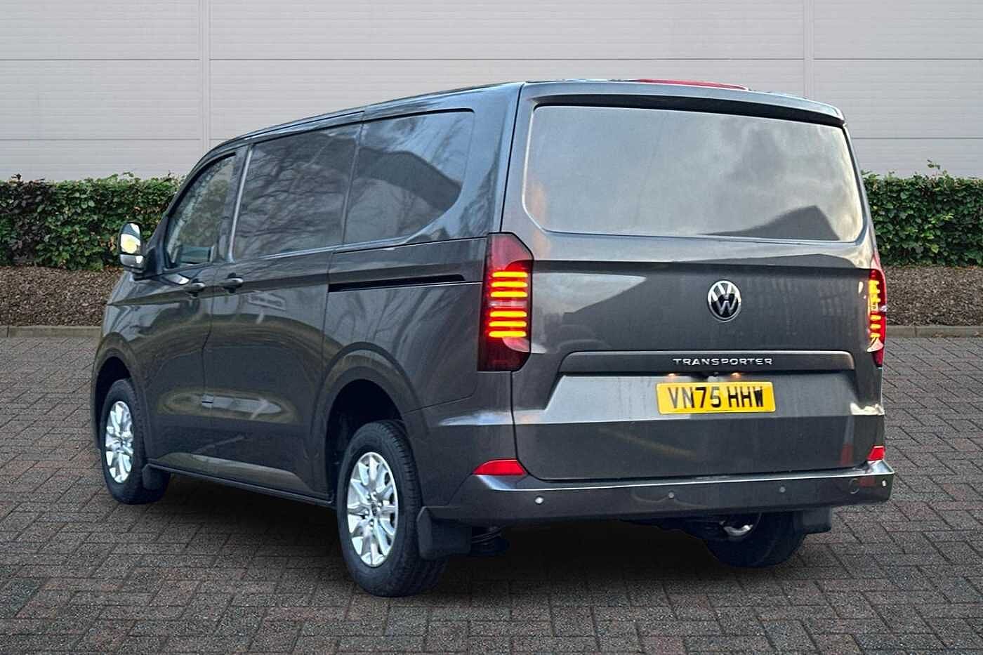 Used Volkswagen Transporter 2025 for sale - 76800511: Photo 3