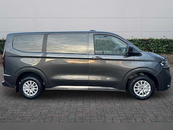 Used Volkswagen Transporter 2025 for sale - 76800511: Photo