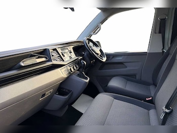 Used Volkswagen Transporter 2023 for sale - 77725157: Photo