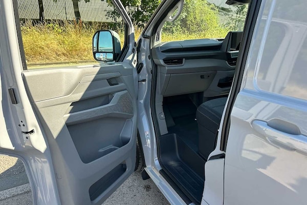 Used Volkswagen Transporter 2025 for sale - 75128407: Photo 11