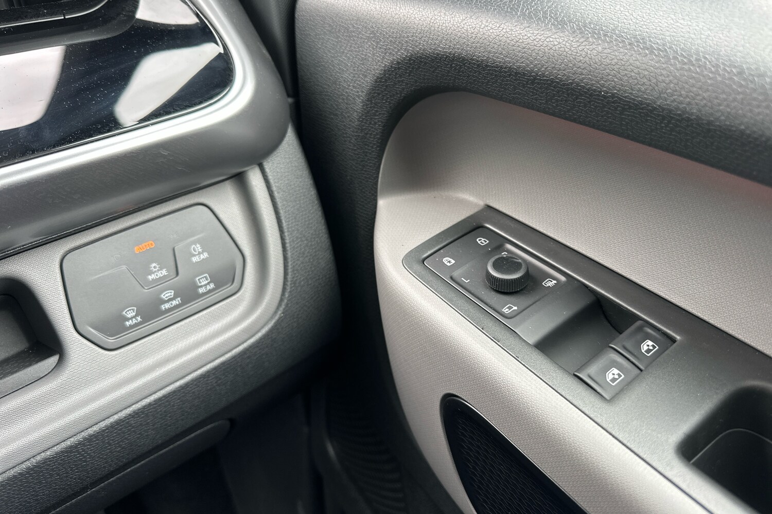 Used Volkswagen ID.Buzz 2024 for sale - 76003206: Photo 34