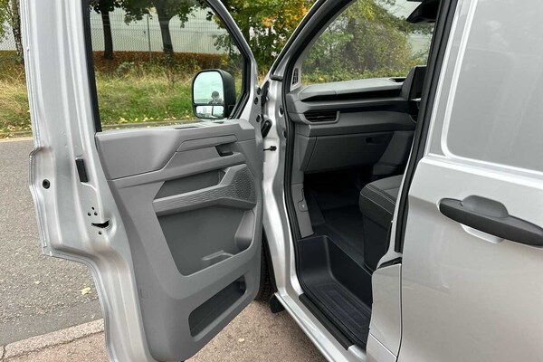 Used Volkswagen Transporter 2025 for sale - 76176051: Photo 11