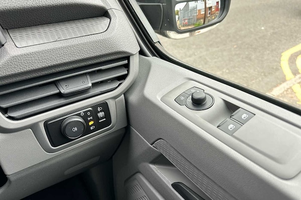Used Volkswagen Transporter 2025 for sale - 76176051: Photo 16
