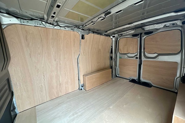 Used Volkswagen Transporter 2025 for sale - 76176051: Photo 9