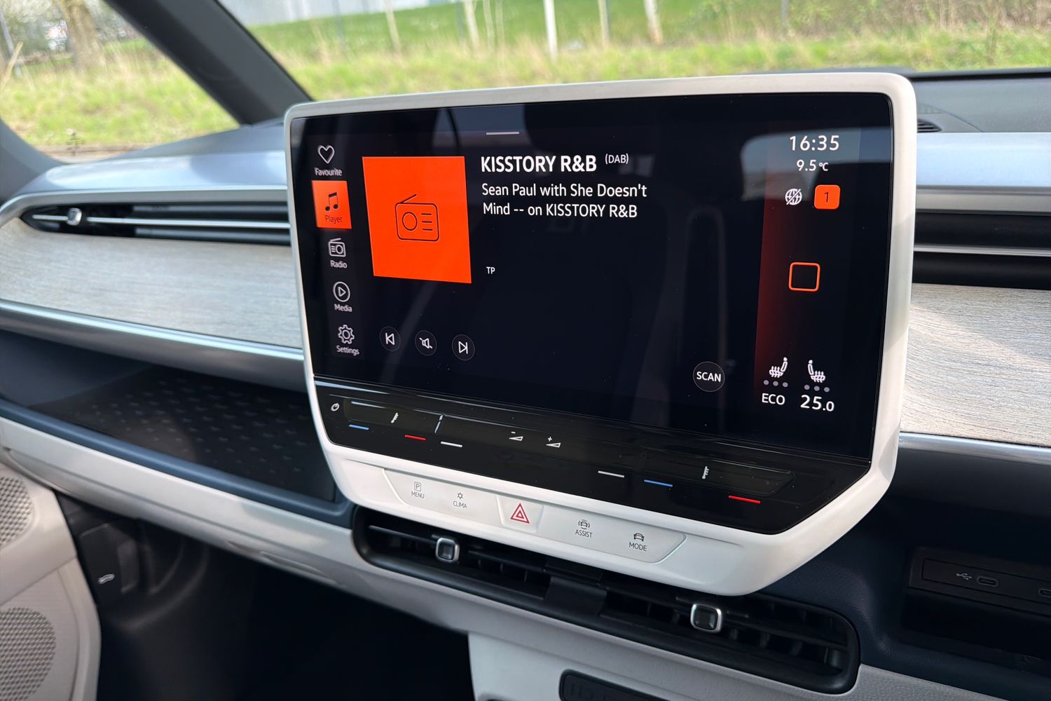 Used Volkswagen ID.Buzz 2023 for sale - 78102525: Photo 11