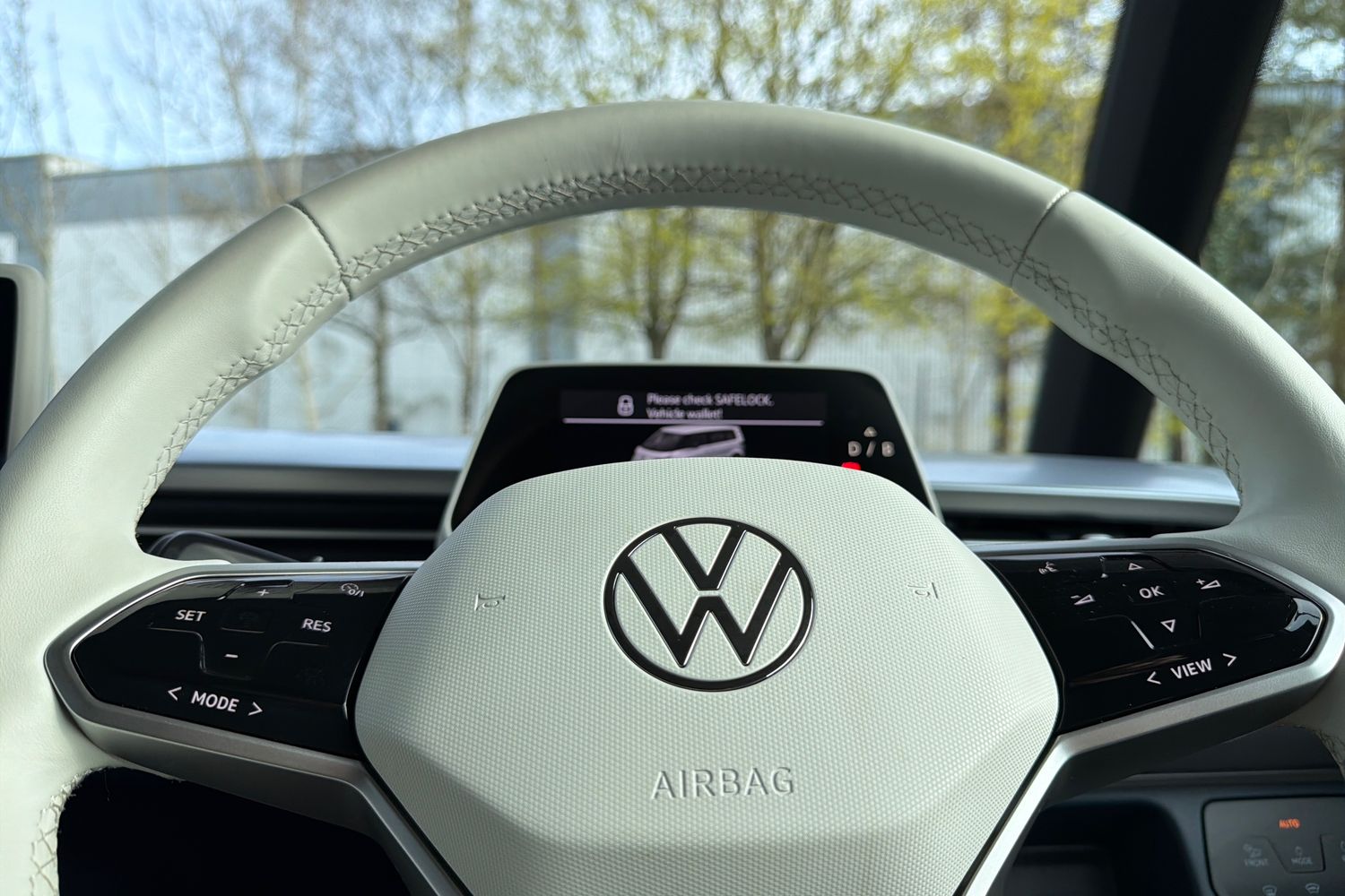 Used Volkswagen ID.Buzz 2023 for sale - 78102525: Photo 17