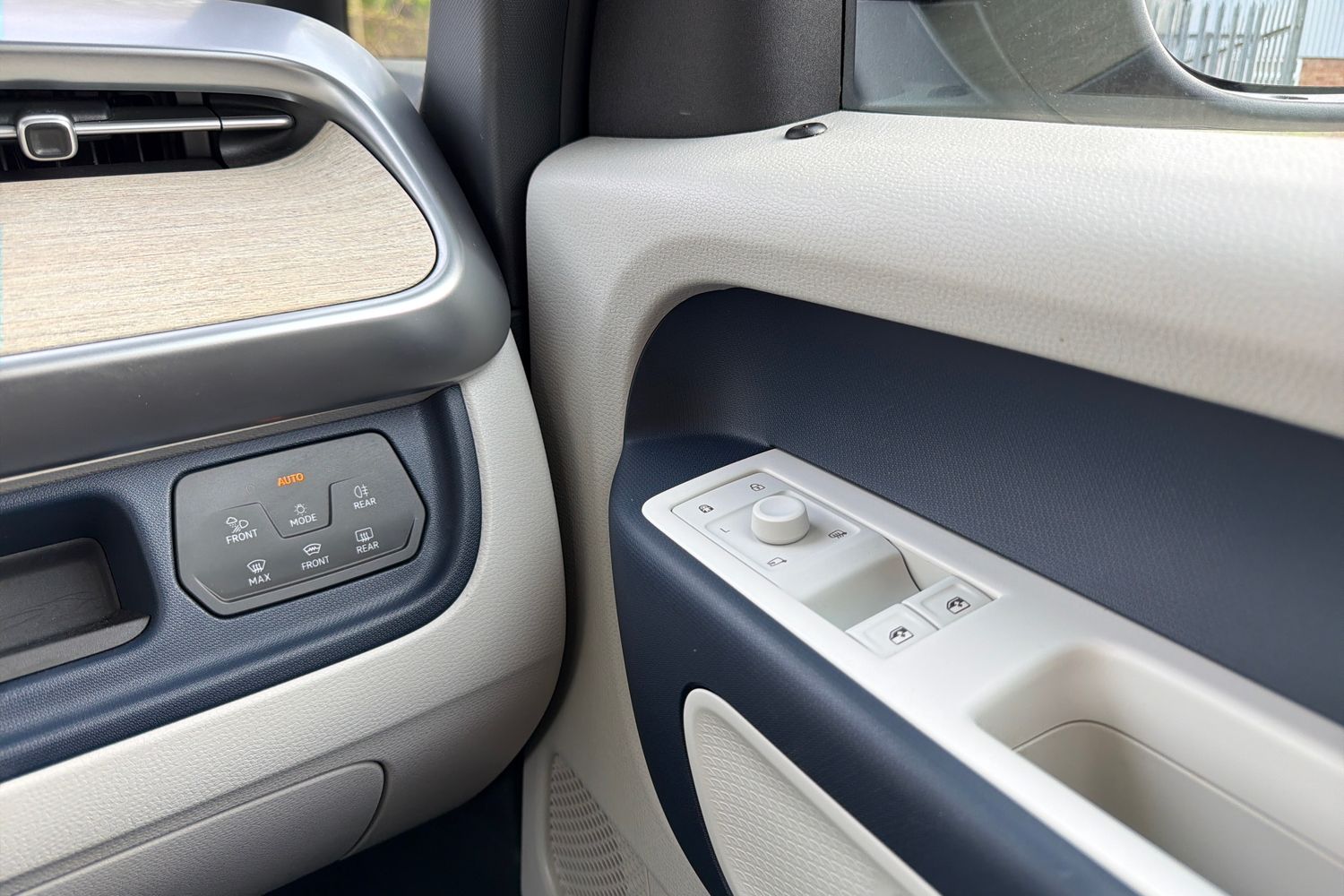 Used Volkswagen ID.Buzz 2023 for sale - 78102525: Photo 18