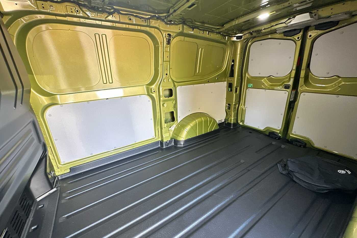 Used Volkswagen Transporter 2025 for sale - 76176063: Photo 10