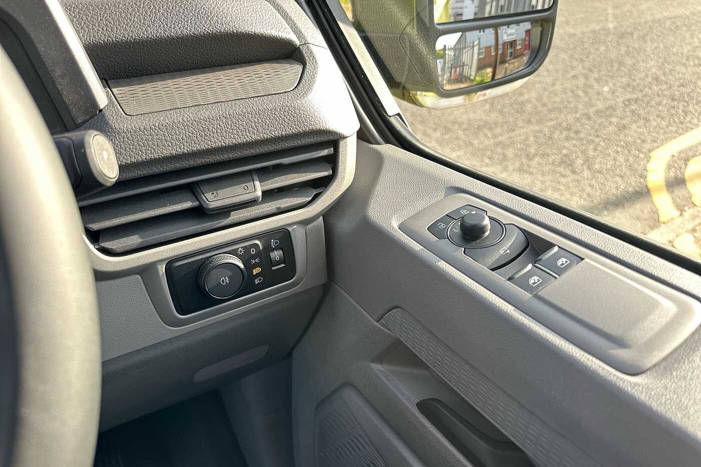 Used Volkswagen Transporter 2025 for sale - 76176063: Photo 14