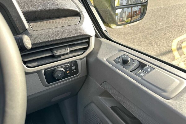 Used Volkswagen Transporter 2025 for sale - 76176063: Photo 14