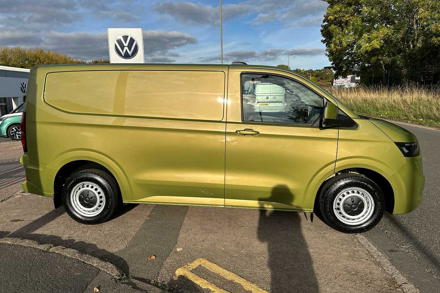 Used Volkswagen Transporter 2025 for sale - 76176063: Photo 4