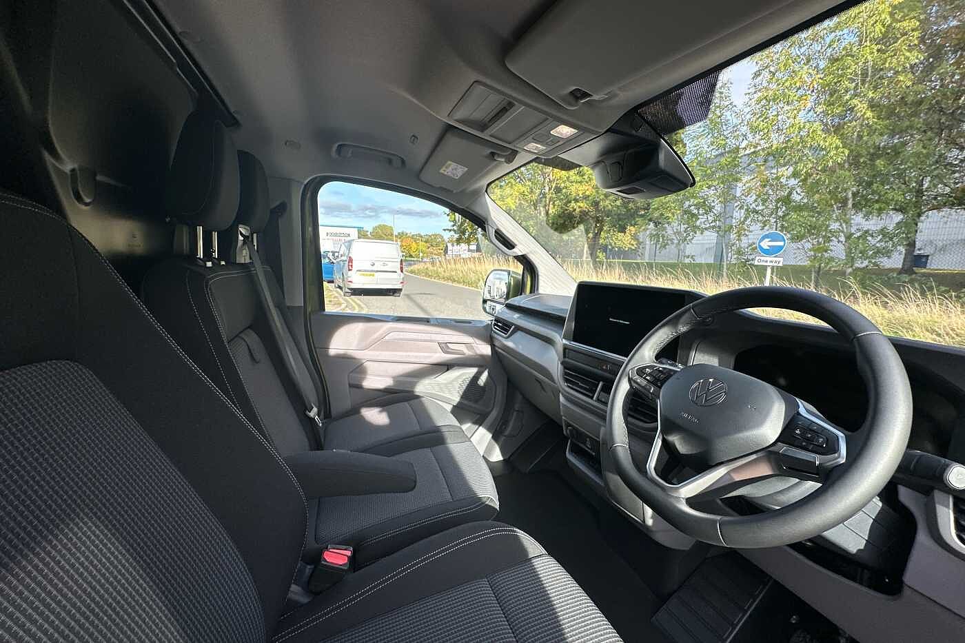 Used Volkswagen Transporter 2025 for sale - 76176063: Photo 6