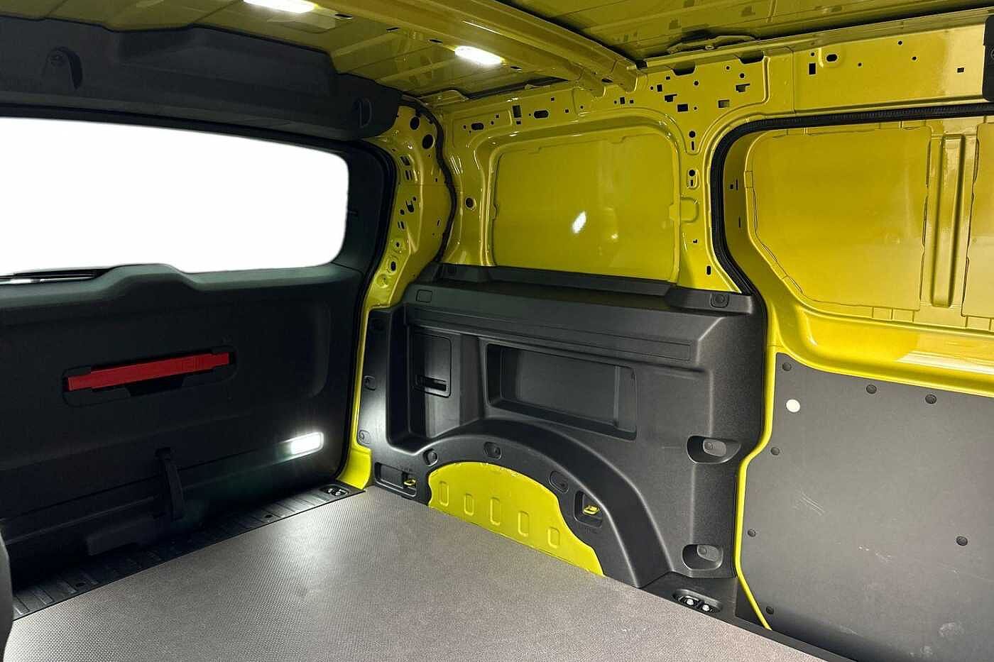 Used Volkswagen ID. Buzz Cargo 2025 for sale - 76434289: Photo 10