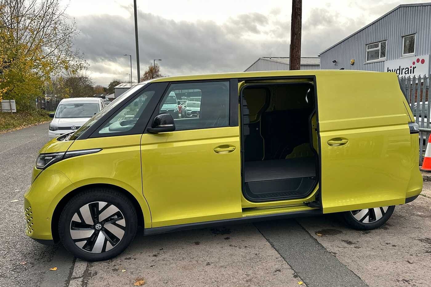 Used Volkswagen ID. Buzz Cargo 2025 for sale - 76434289: Photo 13