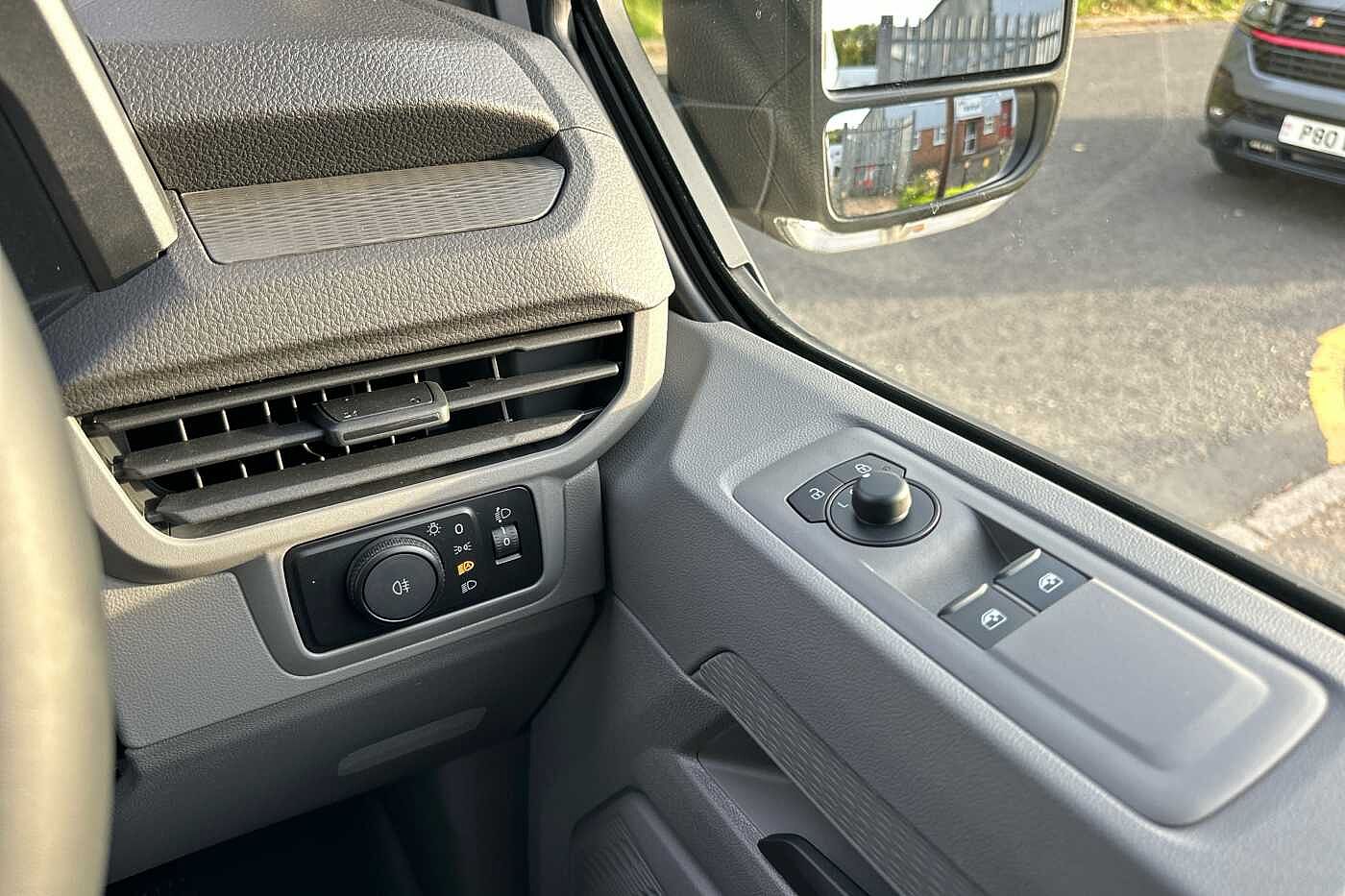 Used Volkswagen Transporter 2025 for sale - 76176068: Photo 14