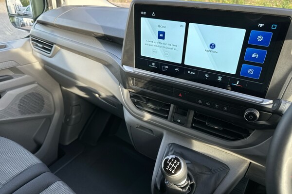 Used Volkswagen Transporter 2025 for sale - 76176068: Photo 17