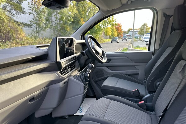 Used Volkswagen Transporter 2025 for sale - 76176068: Photo 2