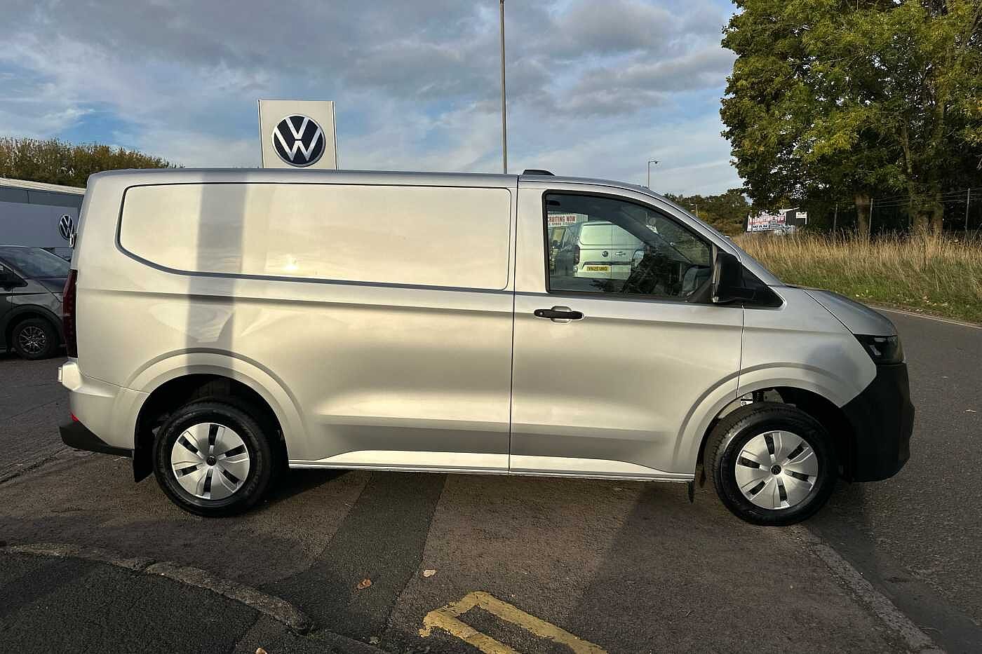 Used Volkswagen Transporter 2025 for sale - 76176068: Photo 4