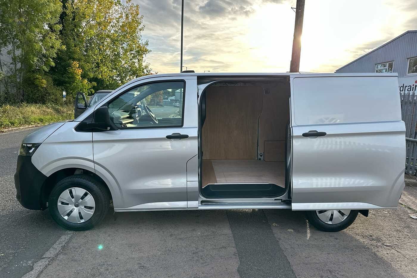 Used Volkswagen Transporter 2025 for sale - 76176068: Photo 8