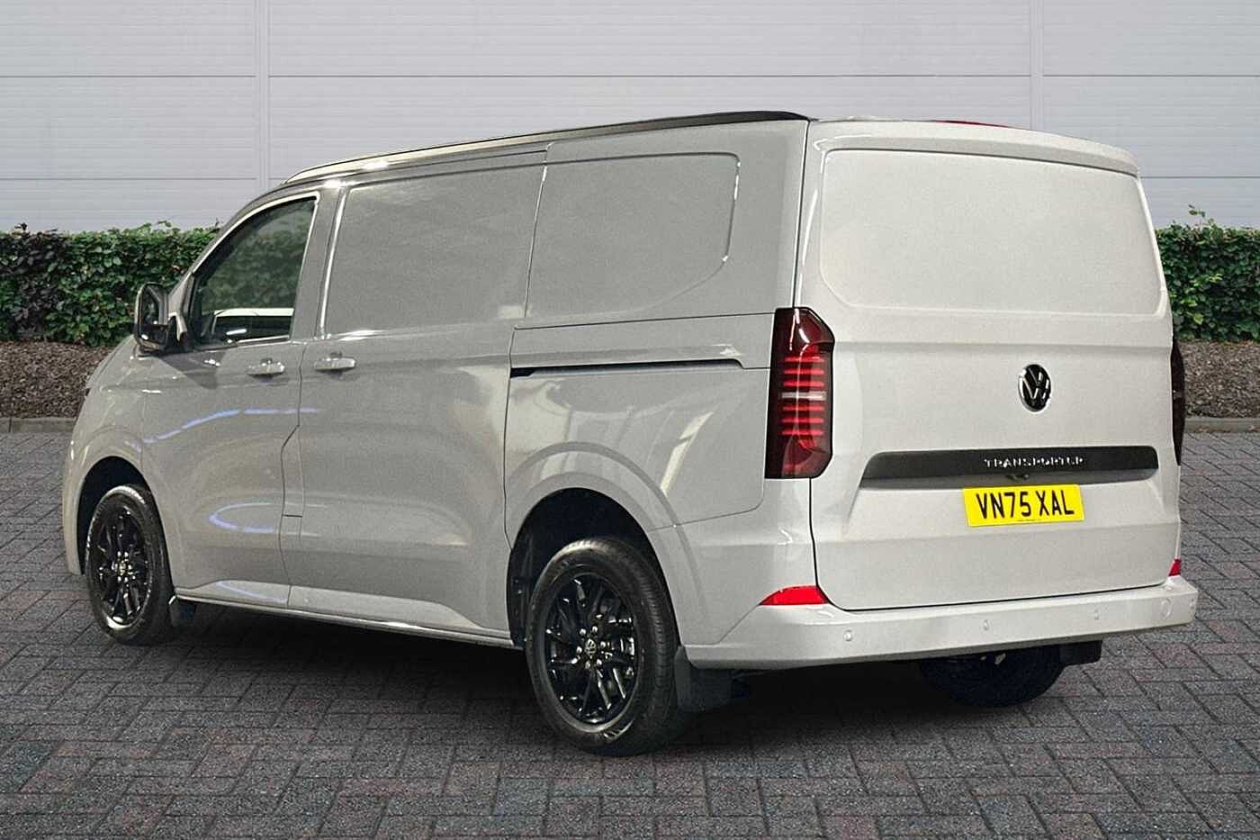Used Volkswagen Transporter 2025 for sale - 77124700: Photo 3