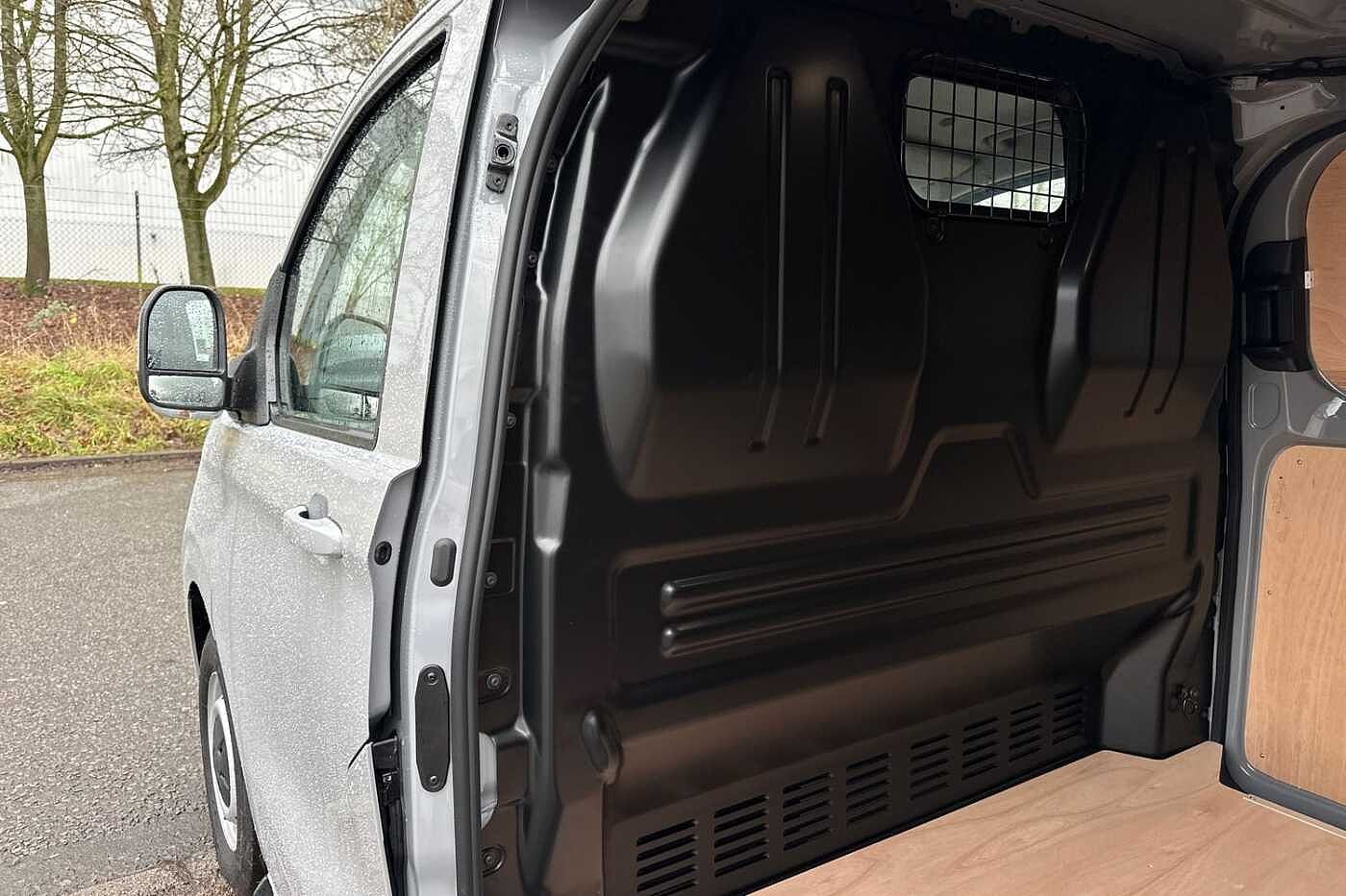 Used Volkswagen Transporter 2025 for sale - 76800542: Photo 13