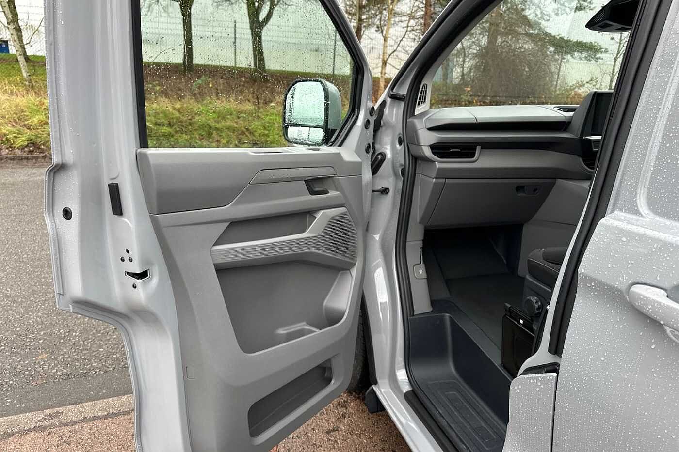 Used Volkswagen Transporter 2025 for sale - 76800542: Photo 14