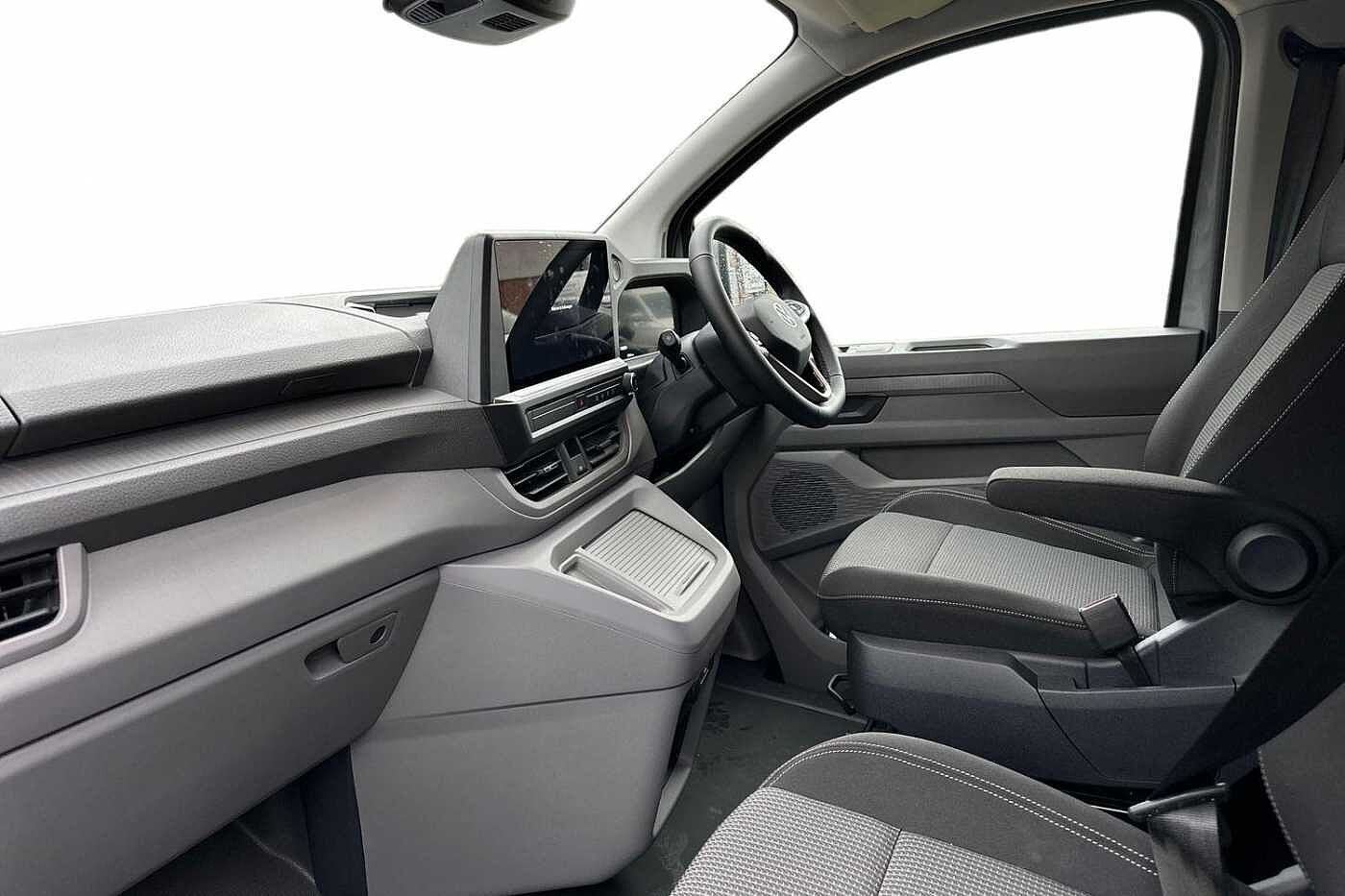 Used Volkswagen Transporter 2025 for sale - 76800542: Photo 2