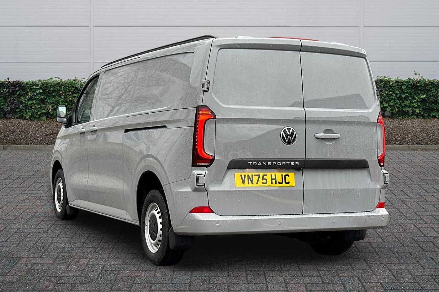 Used Volkswagen Transporter 2025 for sale - 76800542: Photo 3