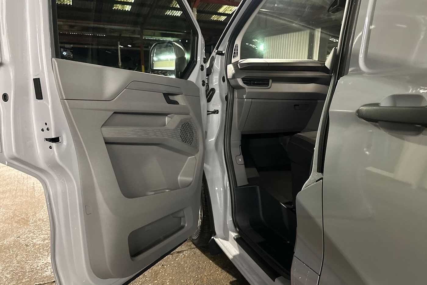 Used Volkswagen Transporter 2025 for sale - 77124774: Photo 15