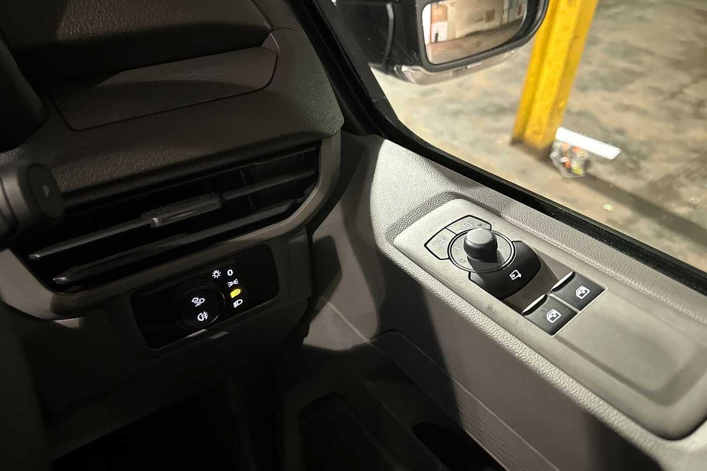 Used Volkswagen Transporter 2025 for sale - 77124774: Photo 17